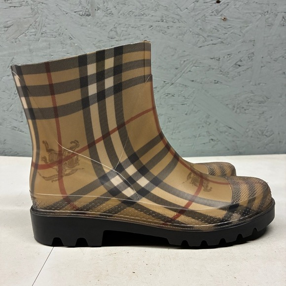 Burberry Women's IT 38 Rain Boots Nova Check Ankle Beige Black Red Rubber - Picture 2 of 15